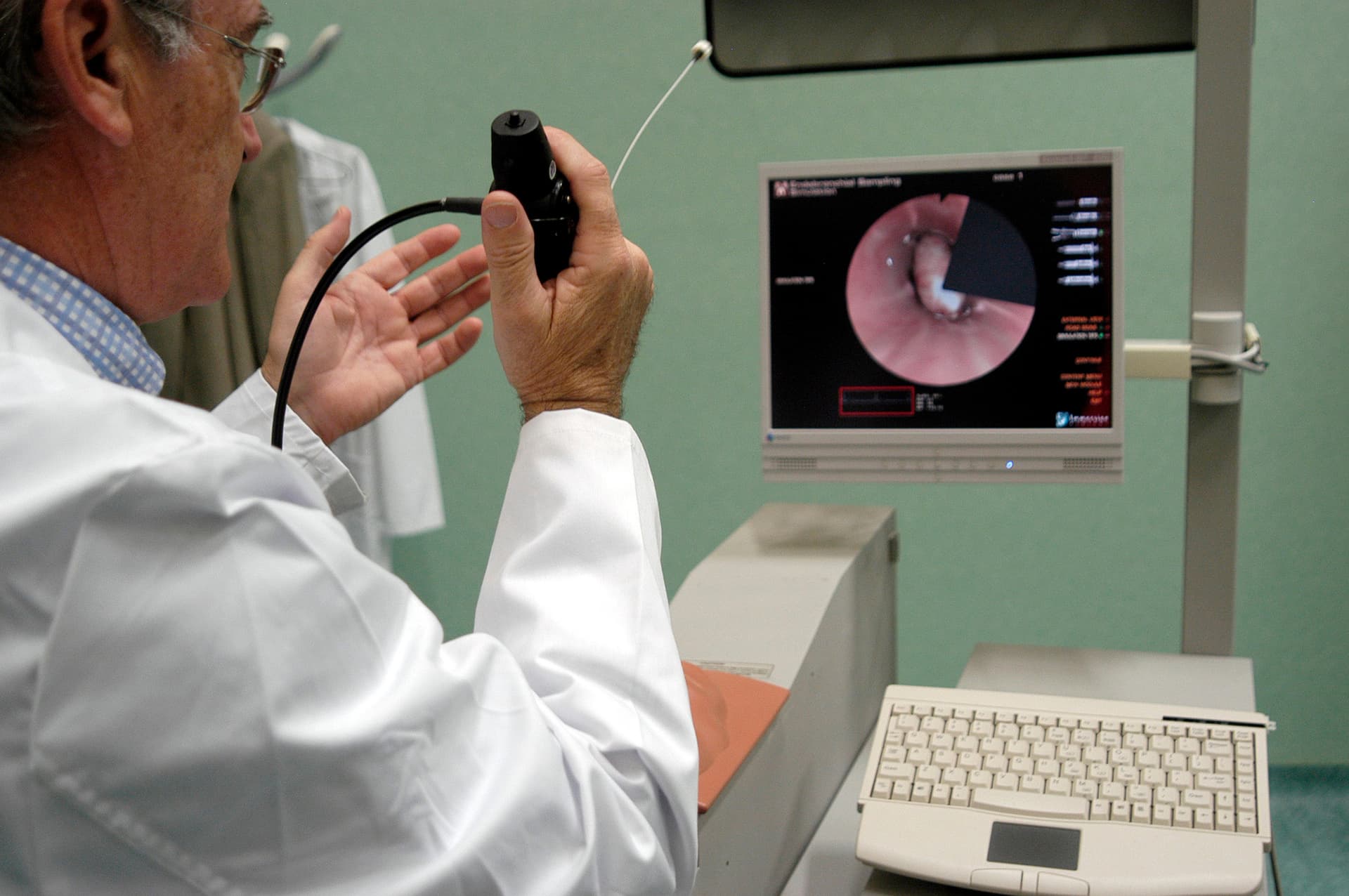 Laryngeal Cancer: Early Detection, Treatment Options, and Rehabilitation